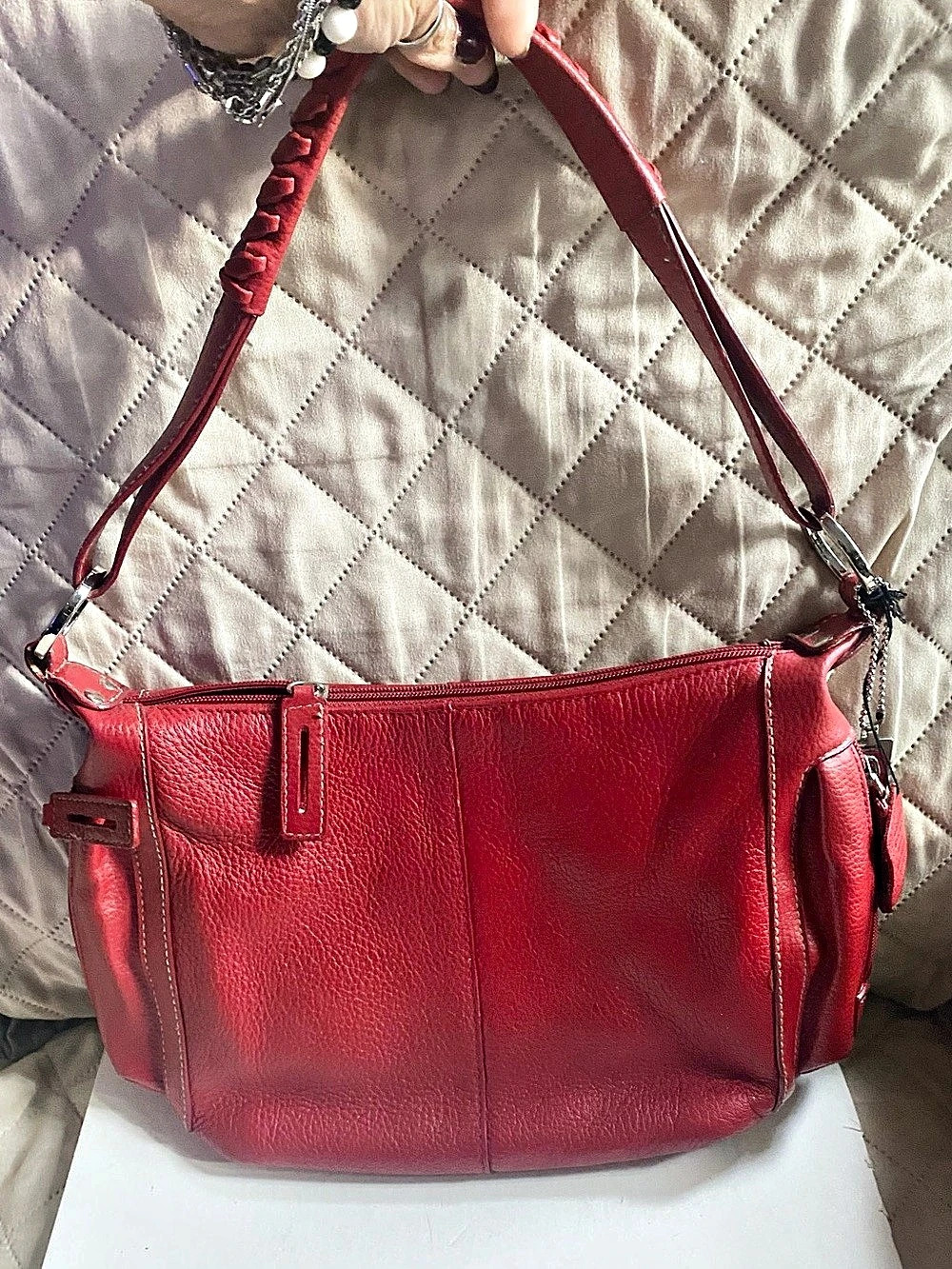 COVINGTON Red Leather Shoulder Bag